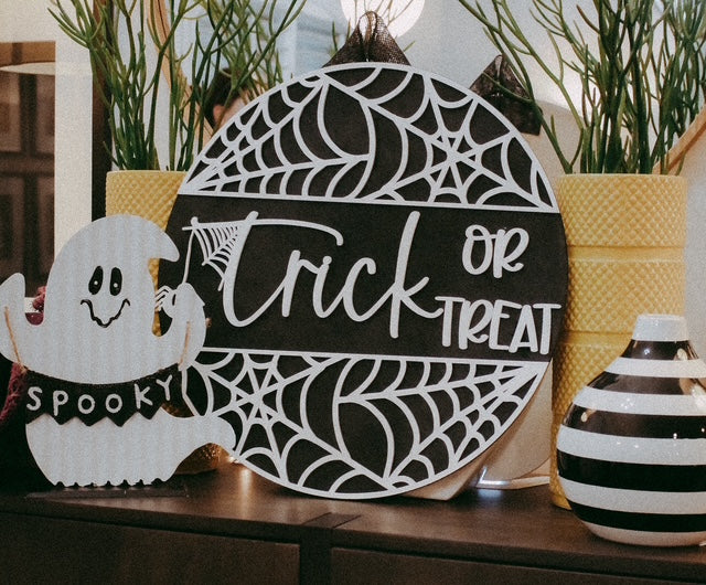 Trick or Treat Door Hanger